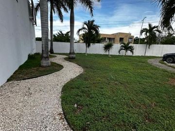 Casa en Venta en Isla Azul | Alberca con Jacuzzi | Casa Inteligente | Totalmente Remodelada
