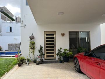 Casa en Venta en Isla Azul | Alberca con Jacuzzi | Casa Inteligente | Totalmente Remodelada