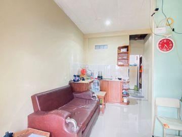 Jual rumah jalan utama cigadung syp Dago, lokasi emas, harga dibawah 1M masih nego, BU CPT!