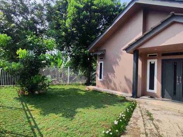 Rumah Villa Desain Mewah Dalam Pedesaan