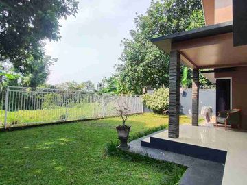 Rumah Villa Desain Mewah Dalam Pedesaan