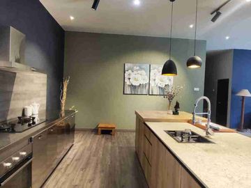 Rumah Villa Desain Mewah Dalam Pedesaan