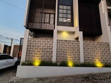 Villa Mewah Dekat BNS Batu — LB 160/LT 140, 5 KT + Private Pool (Potensi Passive Income Tinggi)