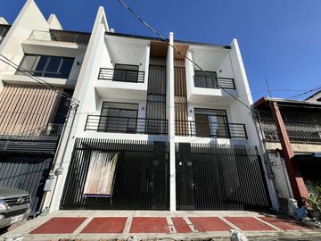 FOR SALE- 26M 3 STOREY TOWNHOUSE w/ 4 BEDROOMS PLUS BALCONY & STUDY AREA, LOCATED IN PROJECT 2 QUEZON CITY