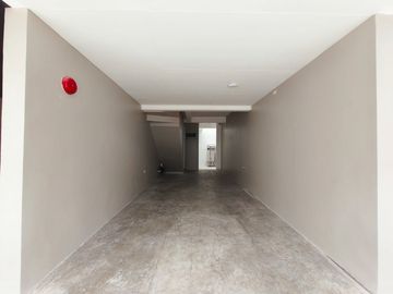 FOR SALE- 14M 3 STOREY TOWNHOUSE w/ 3 BEDROOMS, LOCATED IN PROJECT 4 QUEZON CITY
