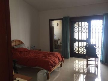 VENDO AMPLIA CASA EN URB. CAMACHO