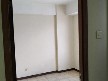 Jual Cepat! Green Park View Apartment Daan Mogot Jakarta Barat 2Br 35 M² View Kolam Renang Rp220 Juta Nego