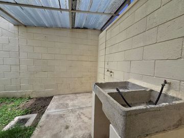 Casa en renta Frac. El Campestre. Cerca de Technology Park, CUCBA y Academia futbol AGA
