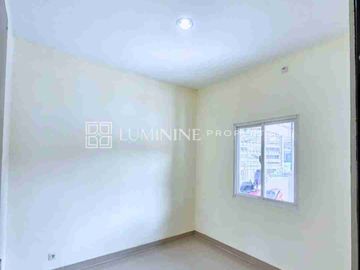 RUMAH RAPI SUDAH RENOV SIAP HUNI DI SEKTOR 6 GADING SERPONG - TANGERANG