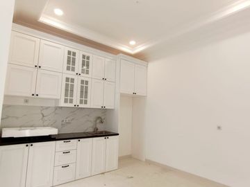 S304D Rumah Mewah American Classic Pondok Bambu Jakarta Timur