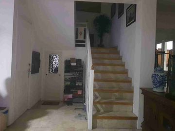 Baru Renovasi Total! Jual Rumah Bintaro Sektor 3, Tangerang Selatan