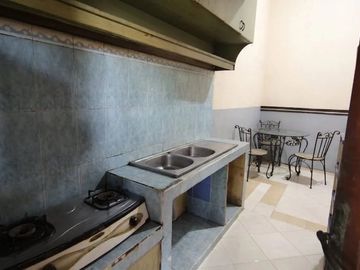 Rumah Kemlaten Baru Barat Karangpilang, Surabaya Selatan