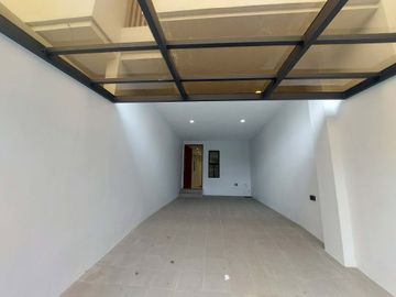 Proj.8 Quezon City For Sale 3 Storey Townhouse 4 Bedrooms near General Ave RG