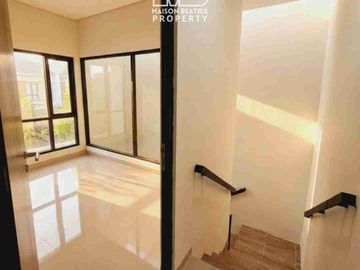 DIJUAL RUMAH 2LANTAI DIBAWAH 1M!! SIAP HUNI BISA LEWAT TOL, STATISUN SUDIMARA, BXCHANGE BINTARO DI SERUA CIPUTAT TANGSEL