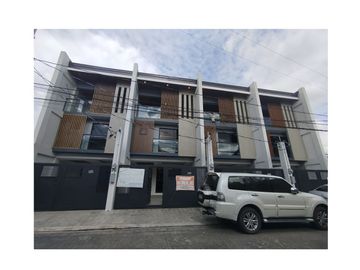 For Sale 3 Storey Modern Townhouse in Northview 1 Batasan Hills, Q.C. KSA