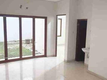 Dijual rumah siap huni bebas banjir di billymoon jakarta timur