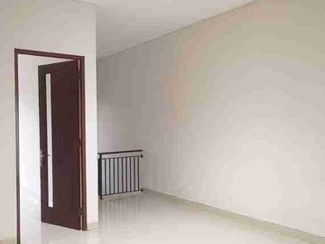 Dijual rumah siap huni bebas banjir di billymoon jakarta timur