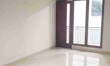 Dijual rumah siap huni bebas banjir di billymoon jakarta timur