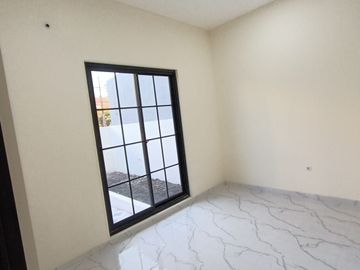Dijual rumah baru gres mulyosari utara