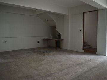 3 Storey 3  Bedroom Townhouse For Sale Located in Pasadeña San Juan Manila-JV2