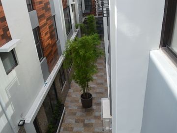 3 Storey 3  Bedroom Townhouse For Sale Located in Pasadeña San Juan Manila-JV2