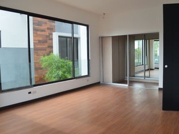 3 Storey 3  Bedroom Townhouse For Sale Located in Pasadeña San Juan Manila-JV2