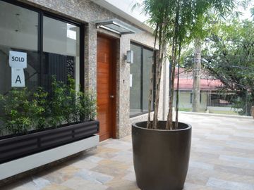 3 Storey 3  Bedroom Townhouse For Sale Located in Pasadeña San Juan Manila-JV2