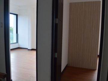 3 Storey 3  Bedroom Townhouse For Sale Located in Pasadeña San Juan Manila-JV2