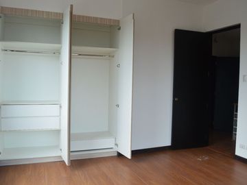 3 Storey 3  Bedroom Townhouse For Sale Located in Pasadeña San Juan Manila-JV2