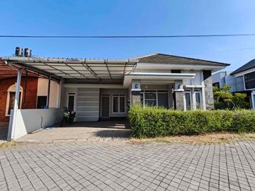 Rumah Mewah Cluster Dekat Pintu Tol Klodran Solo.