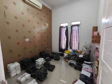 Rumah Mewah Cluster Dekat Pintu Tol Klodran Solo.