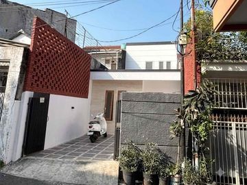 Rumah Siap Huni di Area Permata Hijau Sukabumi Selatan Jakarta Barat