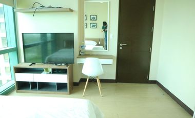 For Sale: Luxury Fully Furnished 2BR Residence with Manila Golf View at 8 Forbestown Road, BGC