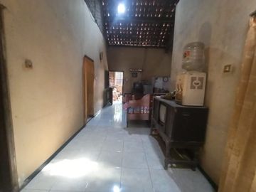 RUMAH LELANG SIAP HUNI DENGAN LAHAN LUAS DI DUKUHSETI – Rp950 JUTA