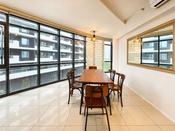 High-End 2 Bedroom Condo for Sale in Arya Residences, BGC, Taguig City