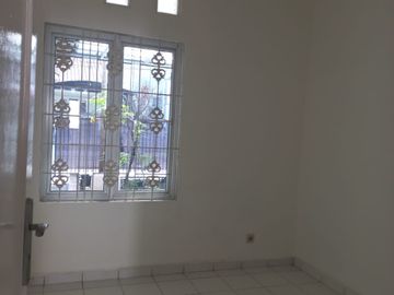 Dijual Rumah Pinggir Jalan Di Nusaloka BSD City bisa untuk Usaha