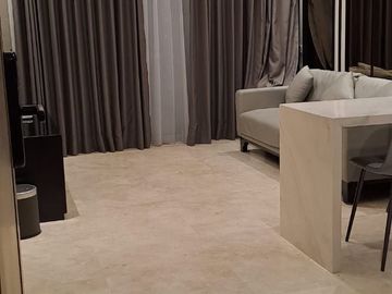 Disewakan Apartment Gold Coast Uk 51M2, Furnsihed Interior, Ready
