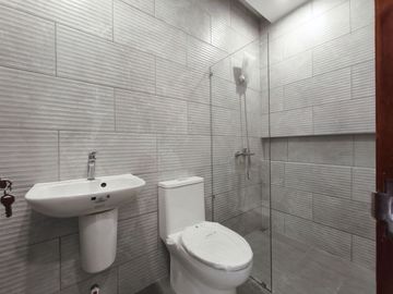 For Sale11 3 Storey 3 Bedroom GTownhouse Located in Culiat Quezon City-JV2