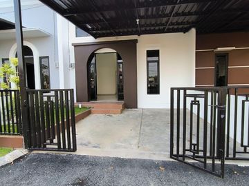 Baru Siap Huni Grand Sedati Regency, Row Jalan 8 Meter, Bonus Tandon Bonus Pagar Depan dan Belakang