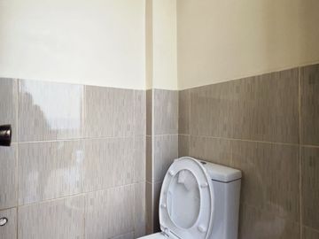 Brgy Culiat Quezon City 3 Storey 4 Bedroom Townhouse Unit For Sale w/ 2 Carport-JV2