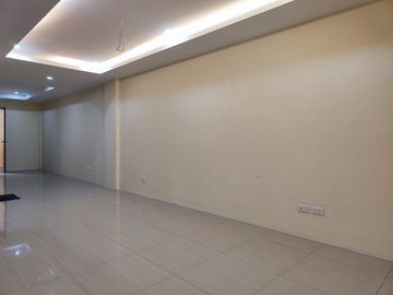 Brgy Culiat Quezon City 3 Storey 4 Bedroom Townhouse Unit For Sale w/ 2 Carport-JV2