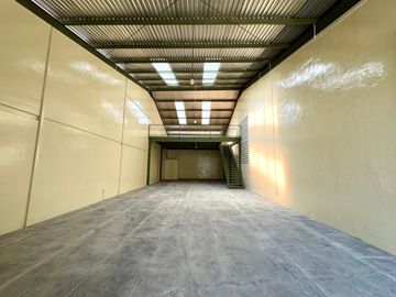 Strategis! Sewa Gudang Cengkareng Jakarta Barat LT 320 m² Akses Kontainer 40 Feet Dekat Tol Daan Mogot