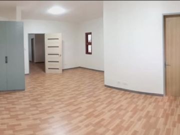House and Lot For Sale in Foggy Heights Subd in Tagaytay City-MC