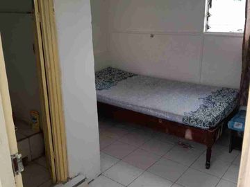 Rumah Induk+Ruang Usaha Dan Kost Di Kawasan Kost kostan & Mahasiswa, Area Jl. Kaliurang Dalam Ringroad Dekat Kampus UGM Yogyakarta