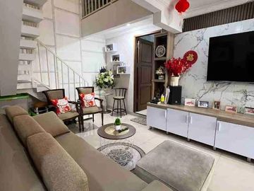 Dijual Rumah 1.5 Lantai Harapan Indah 1, LT 150m² Full Furnished SHM - 5KT/4KM Siap Huni
