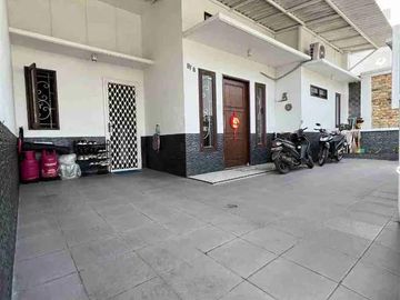 Dijual Rumah 1.5 Lantai Harapan Indah 1, LT 150m² Full Furnished SHM - 5KT/4KM Siap Huni