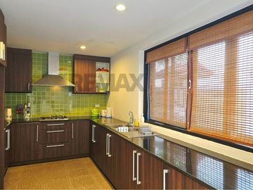 3-Bedroom Townhouse for Sale only 2 minutes' walk to Big Buddha Beach