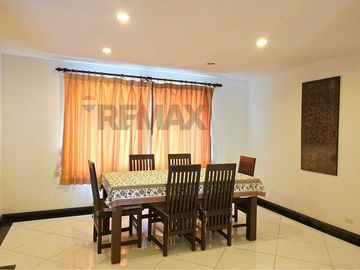 3-Bedroom Townhouse for Sale only 2 minutes' walk to Big Buddha Beach