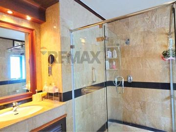 3-Bedroom Townhouse for Sale only 2 minutes' walk to Big Buddha Beach