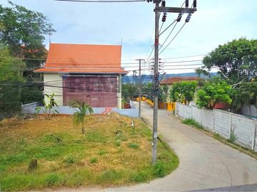 3-Bedroom Townhouse for Sale only 2 minutes' walk to Big Buddha Beach